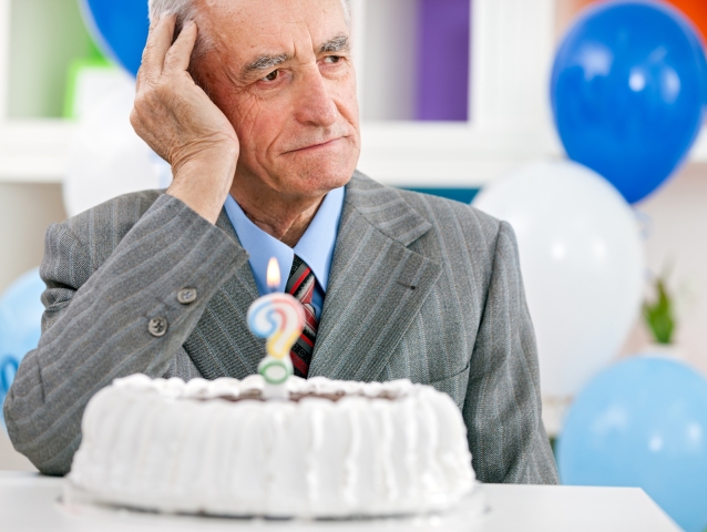 alzheimer, staroba, dôchodca, starý otec, dedko, oslava, torta