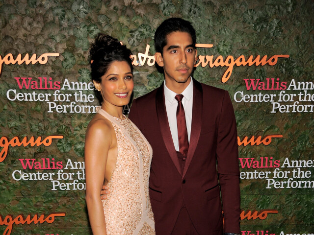 Herec Dev Patel a jeho dlhoročná partnerka - herečka Freida Pinto.