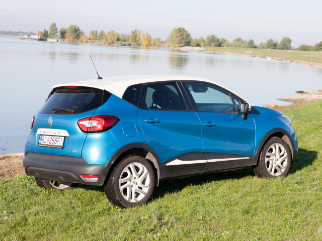 Renault si dal zvlášť záležať na personalizácii exteriéru. Dvojfarebné lakovanie, kontrastné doplnky a dekoračné nálepky  karosérie umožňujú vytvoriť si svoj vlastný Captur.