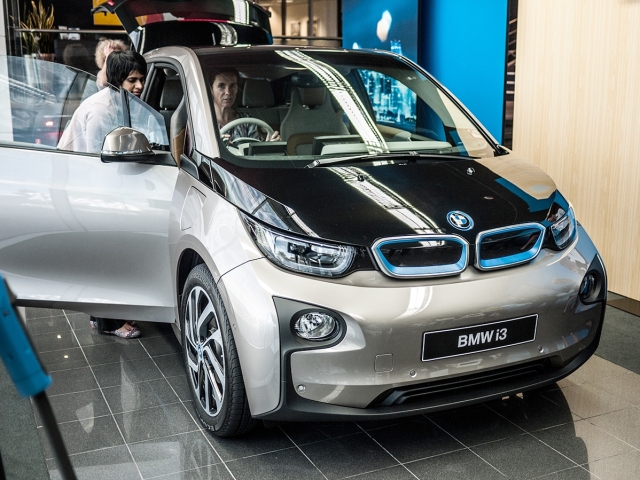 BMW i3