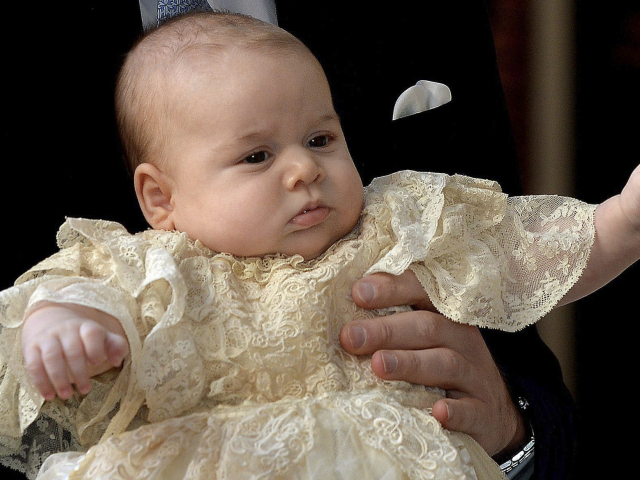 Britský princ George počas krstu. 