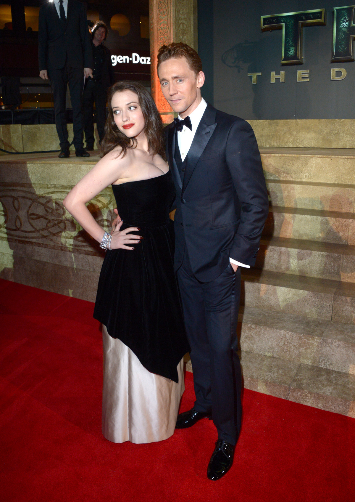 Kat Dennings a Tom Hiddleston