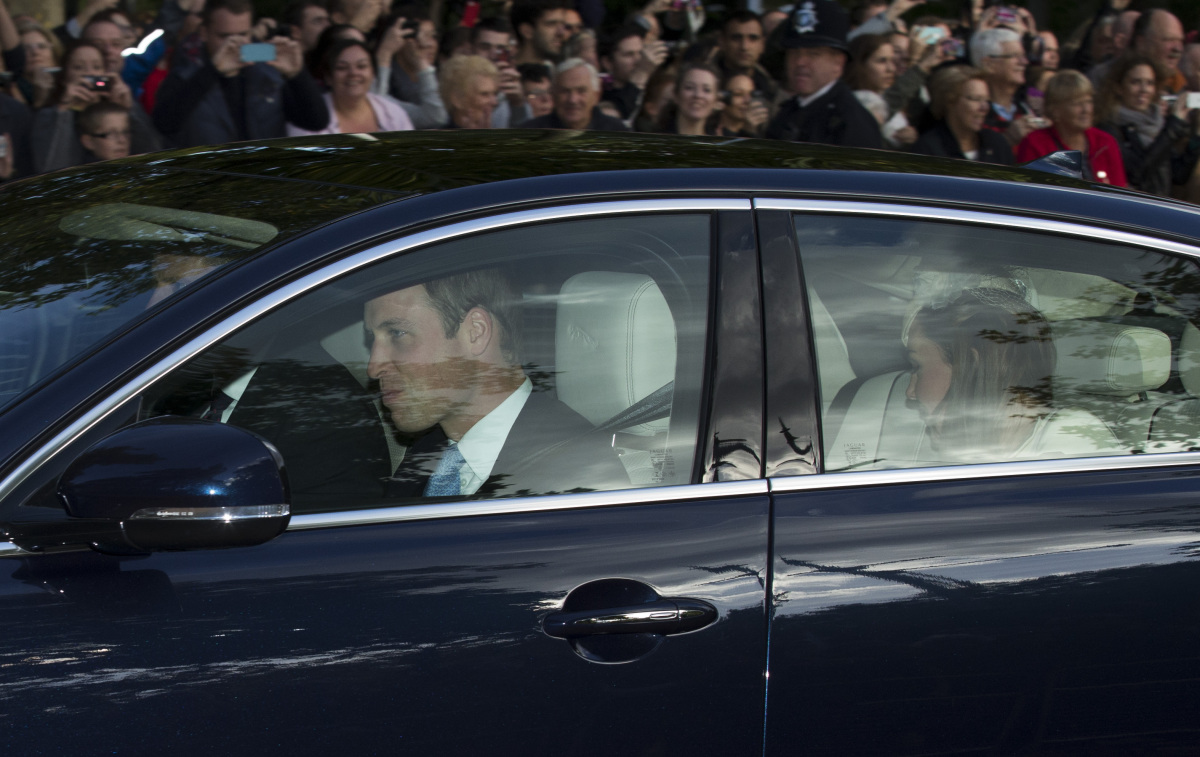Princ William s manželkou Catherine a synom Georgom
