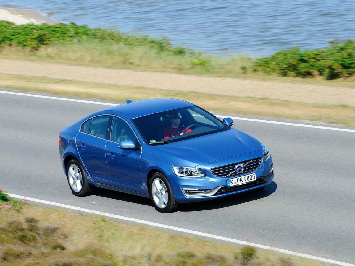 Volvo-S60 2014