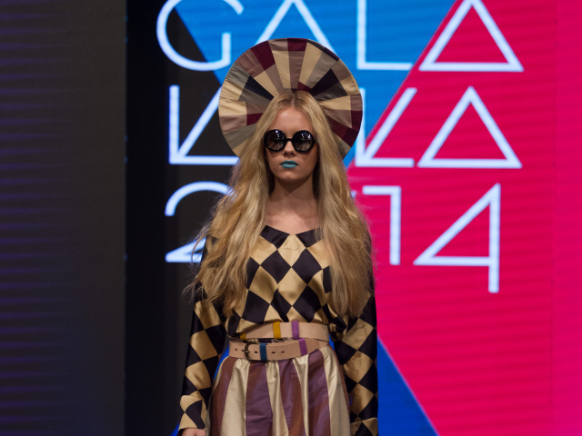 Lenka Sršňová - Fashion LIVE! Black Stage 2013