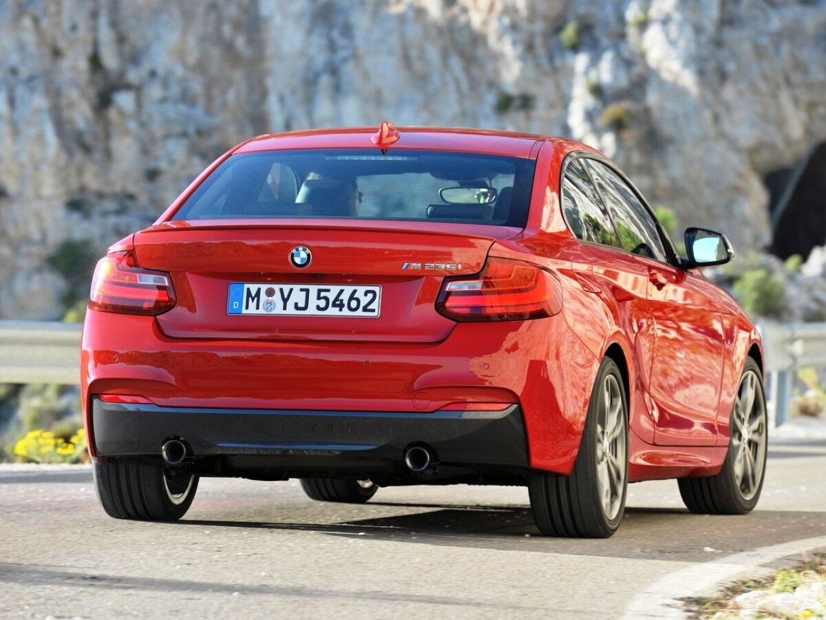 BMW-M235i Coupe 2014