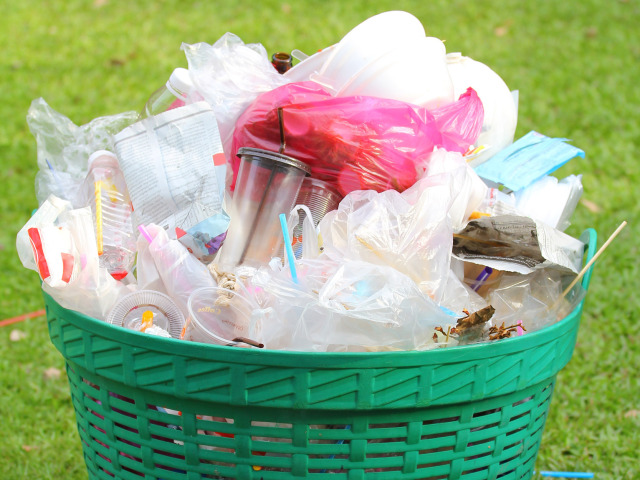 igelitka, plastová taška, smeti, recyklácia, ekológia