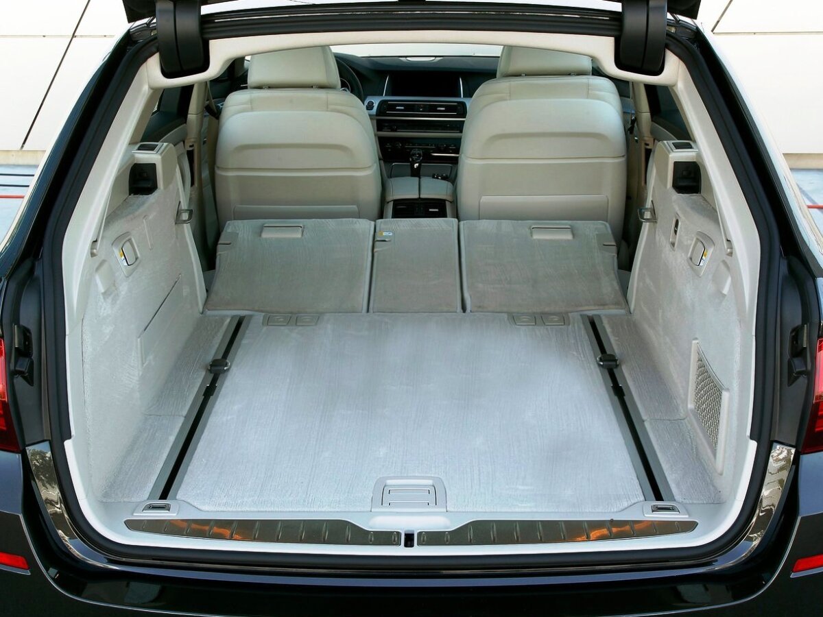 BMW-5-Series Touring 2014
