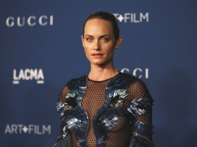 Amber Valetta