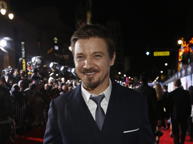 Jeremy Renner 