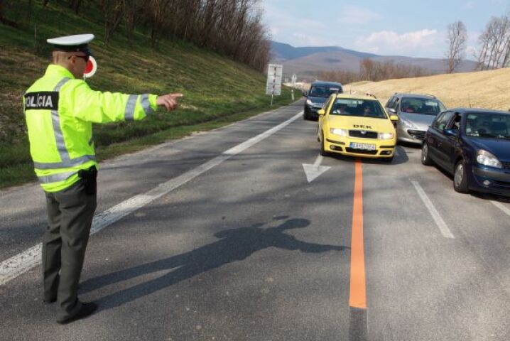 policajt, vodičský preukaz, polícia