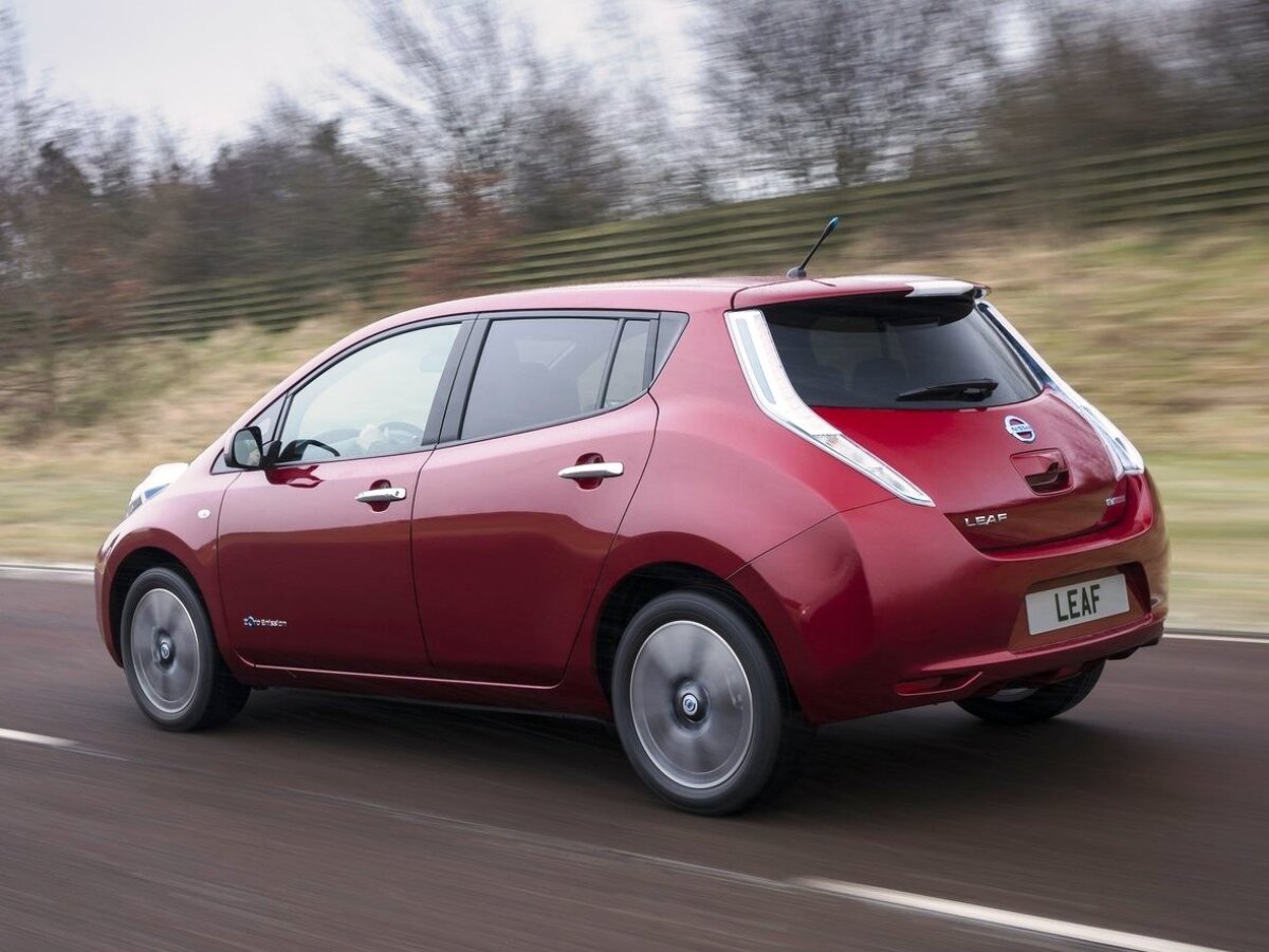 Nissan-Leaf 2014