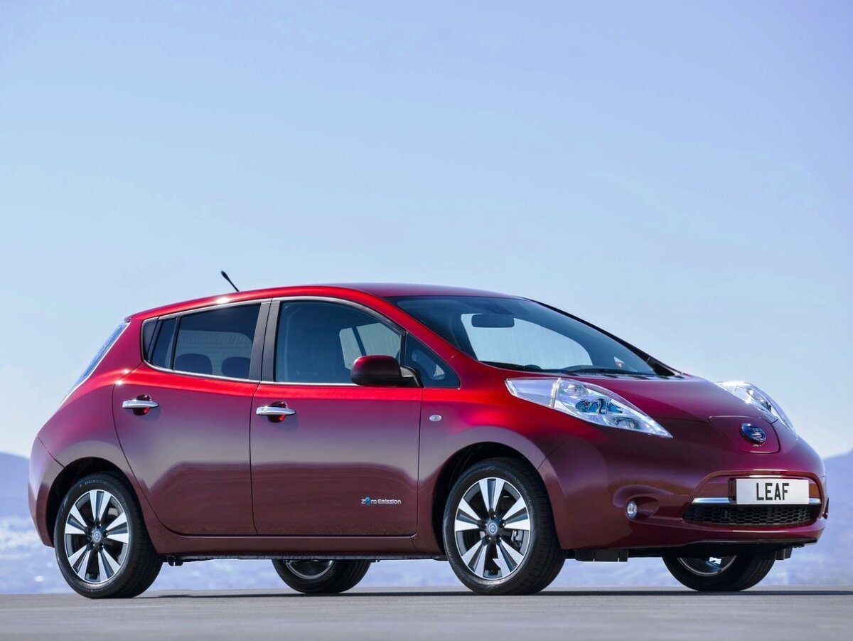 Nissan-Leaf 2014