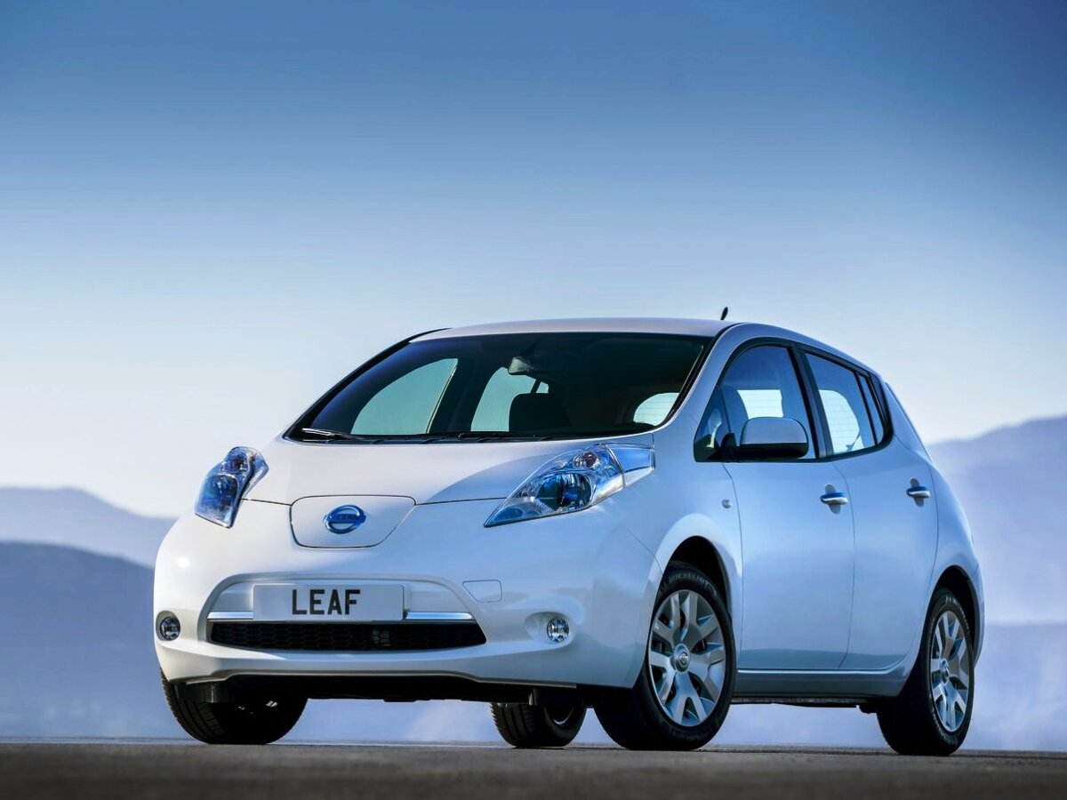 Nissan-Leaf 2014