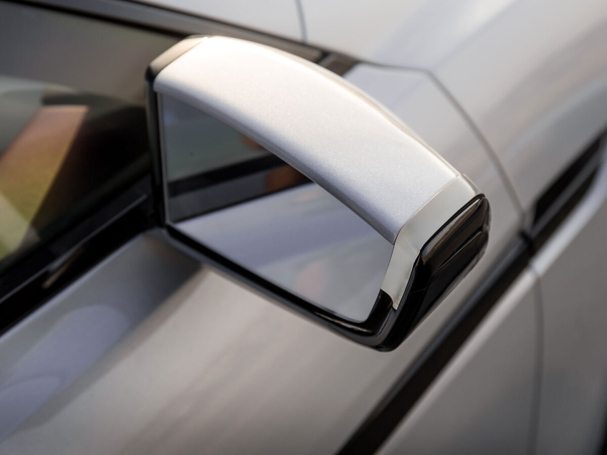 Jaguar C-X17 Liquid Aluminium