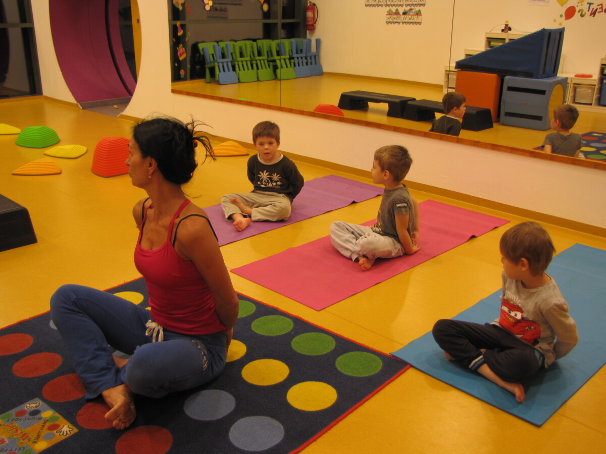 joga pre deti, Yveta Kulajtová