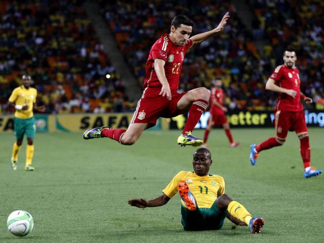 Jesús Navas, Thabo Matlaba