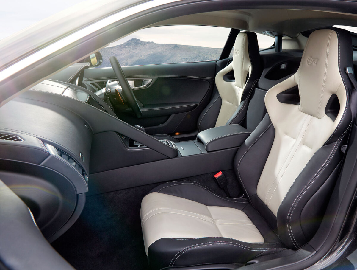 Jaguar F-Type Coupé 2014