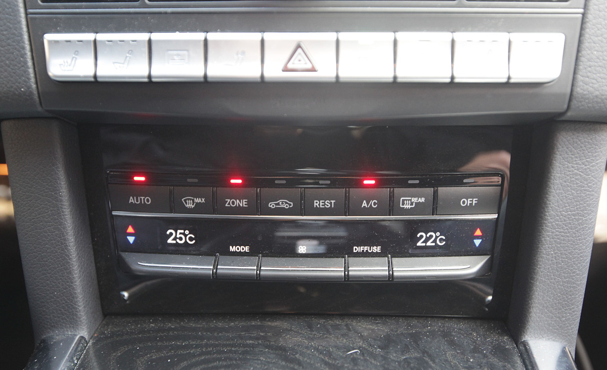 Mercedes-Benz E