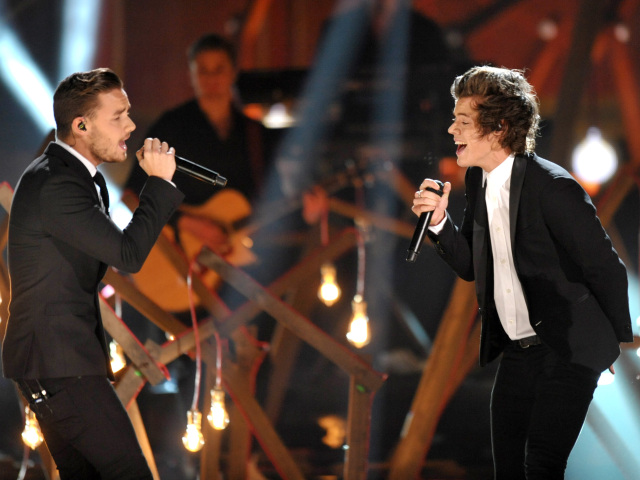 Liam Payne (vľavo) a Harry Styles 