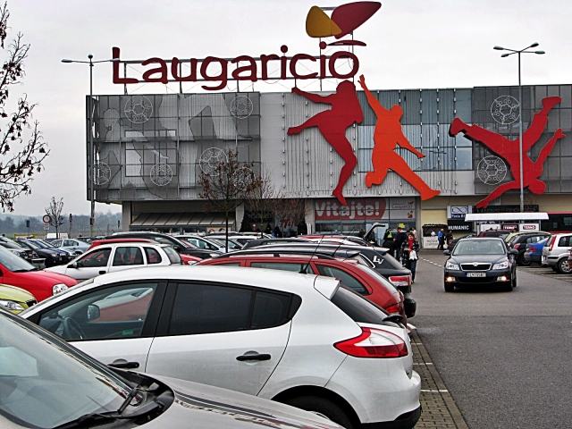 obchodné centrum, Laugaricio