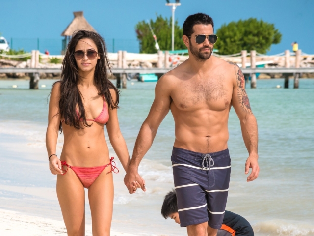 Jesse Metcalfe s priateľkou Carou Santana 