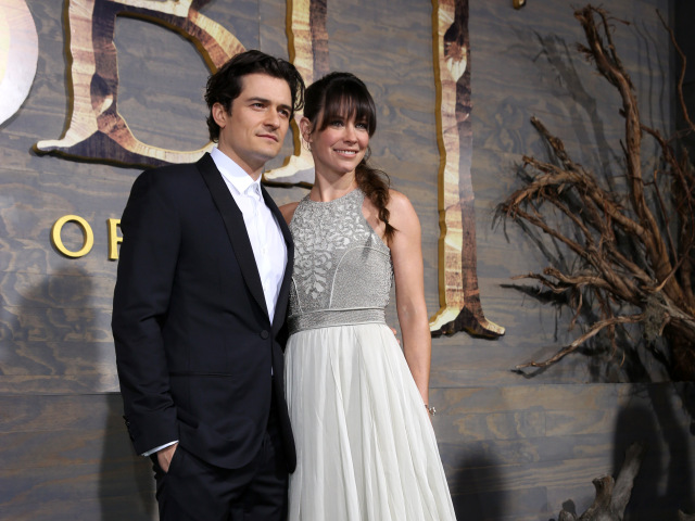 Orlando Bloom pózuje s kolegyňou Evangeline Lilly