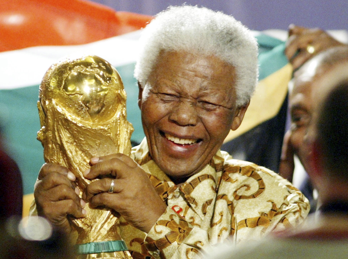 Mandela, FIFA