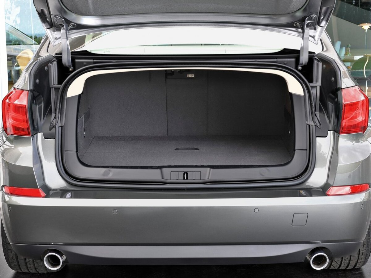 BMW-5-Series Gran Turismo 2014