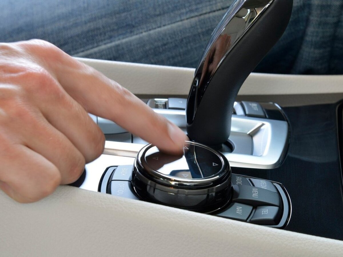 BMW-5-Series Gran Turismo 2014
