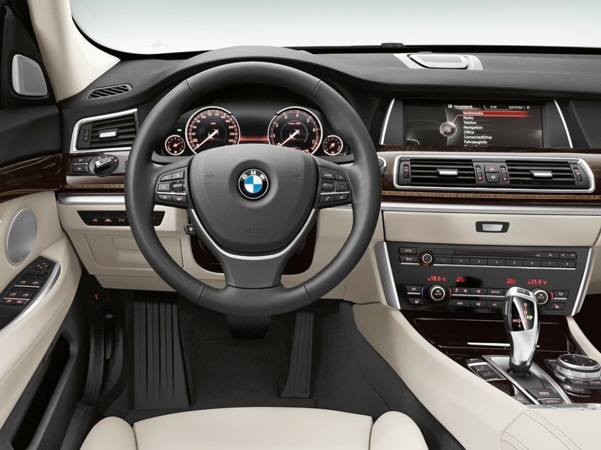 BMW-5-Series Gran Turismo 2014