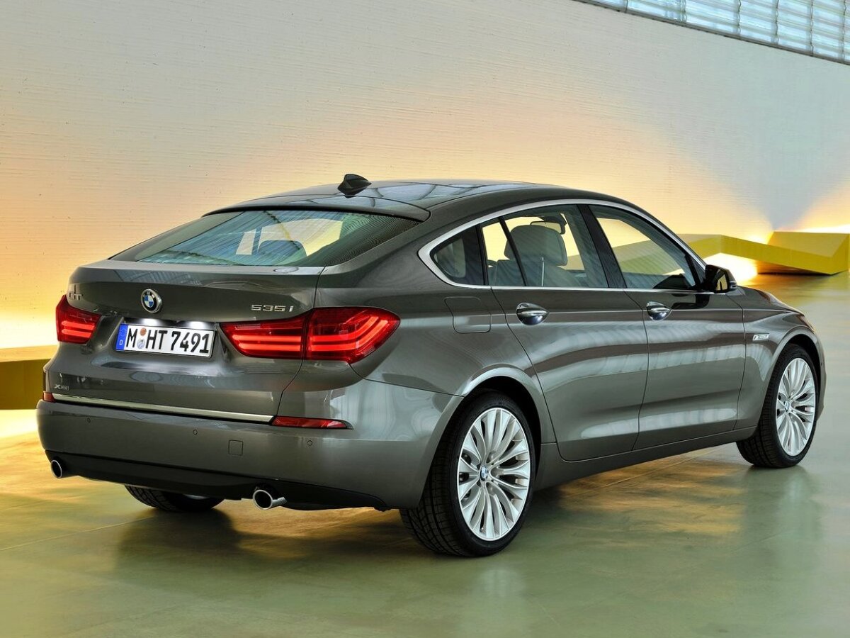 BMW-5-Series Gran Turismo 2014