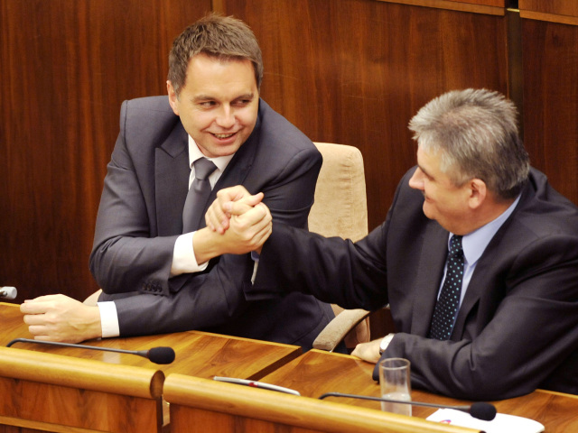 rozpočet, hlasovanie, NR SR, Ján Richter, Peter Kažimír