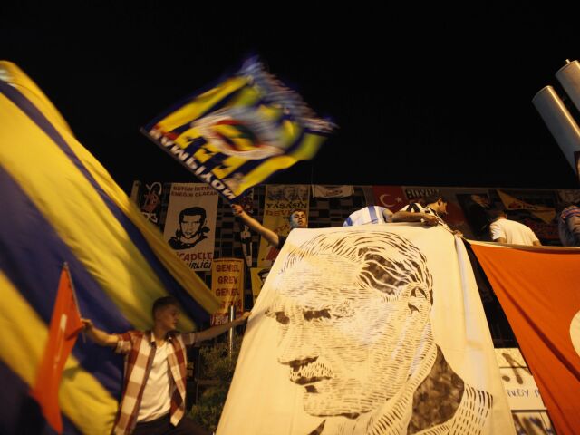 fanúšikovia Fenerbahce Istanbul