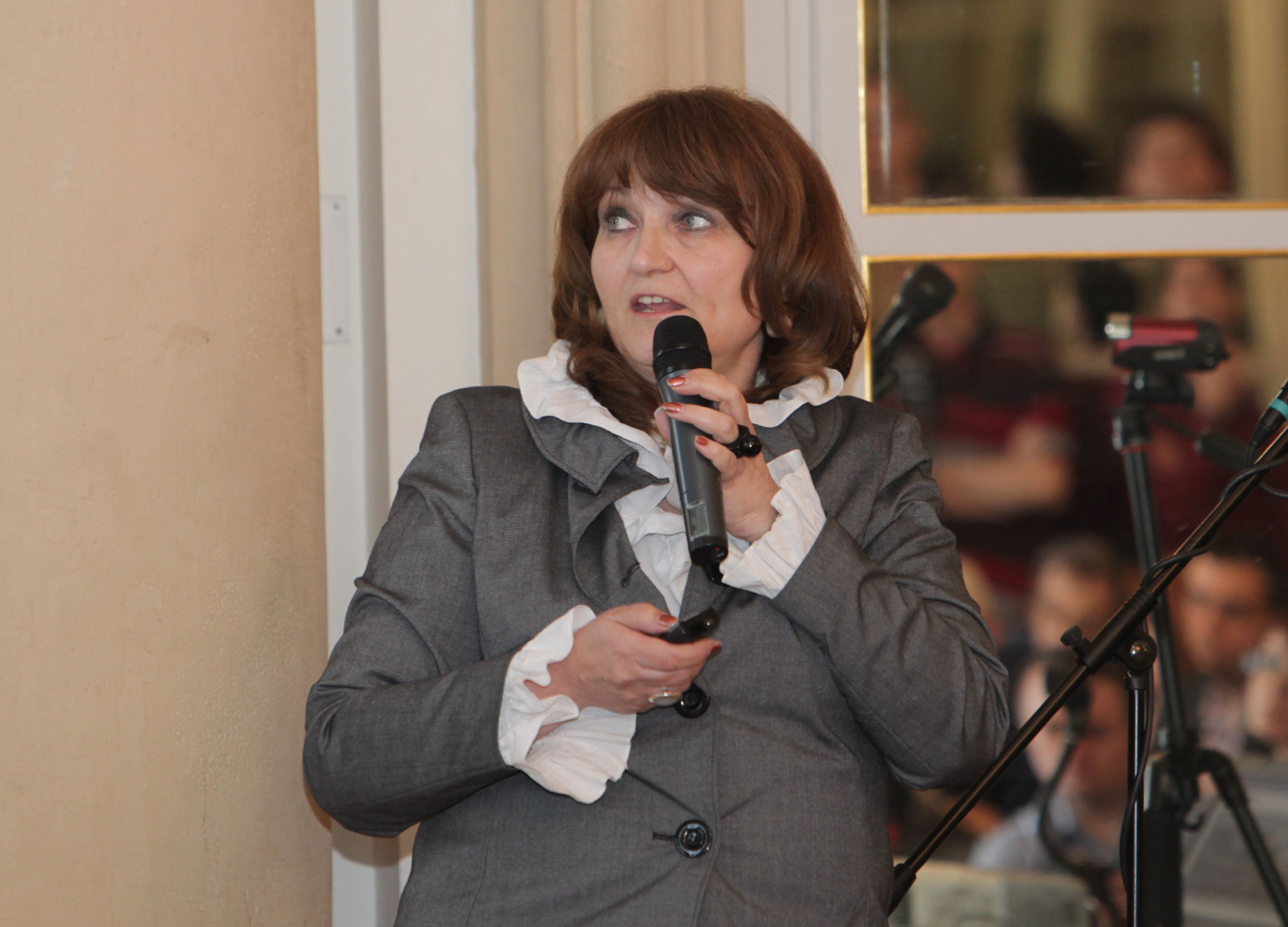 Ingrid Konrádová, anketa, NEPOUZIVAT
