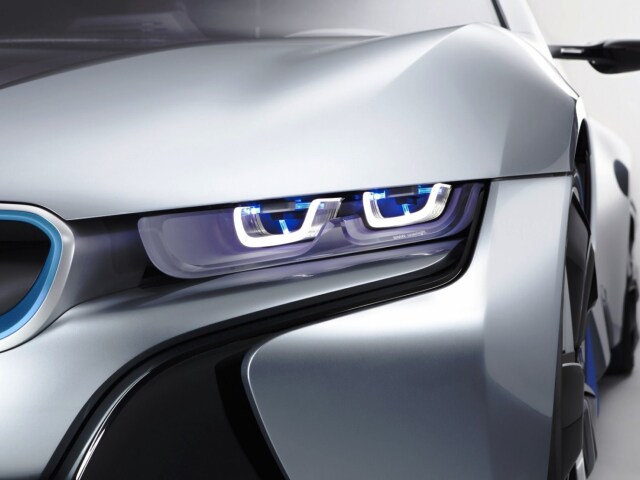 BMW i8 - laserové svetlá