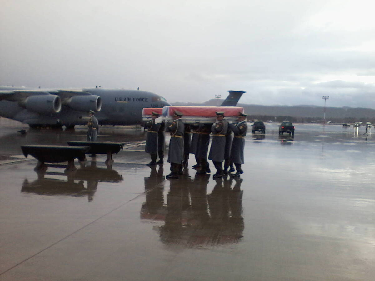 Ramstein, rozlúčka, vojaci