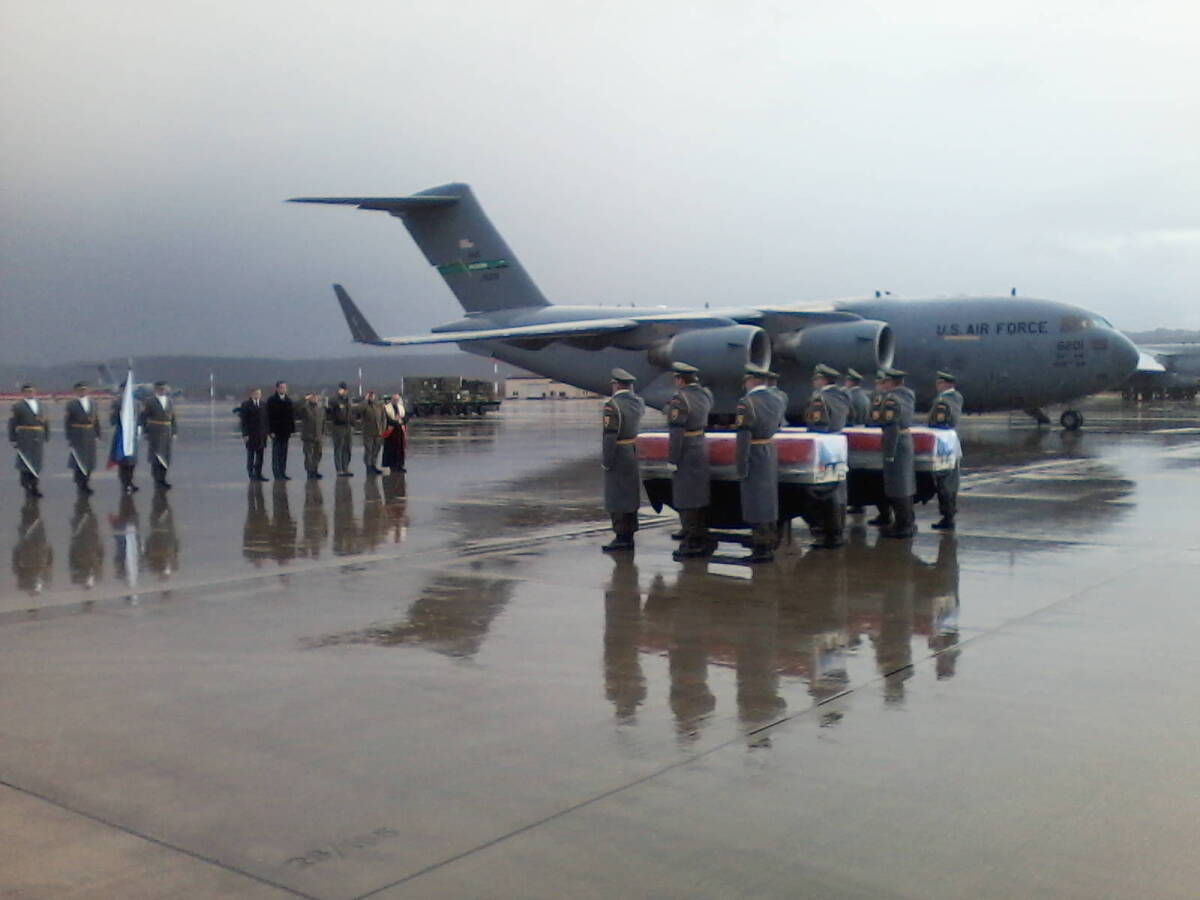 Ramstein, rozlúčka, vojaci