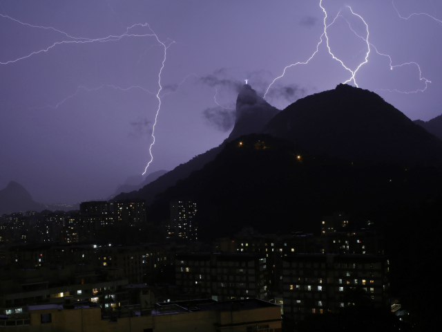 Rio de Janeiro, blesk
