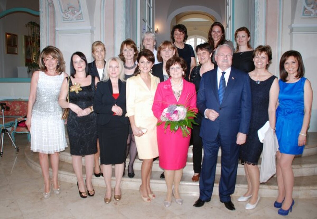 Slovenka roka 2012