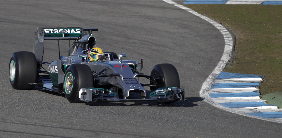 Lewis Hamilton, Mercedes W05