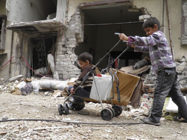Sýria, chlapci, Homs,