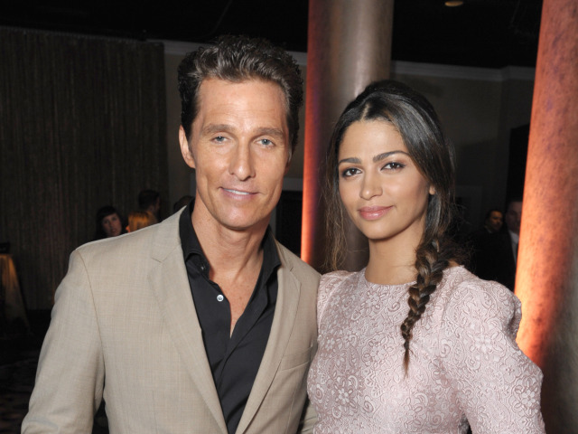 Matthew McConaughey s manželkou Camilou Alvesovou. 