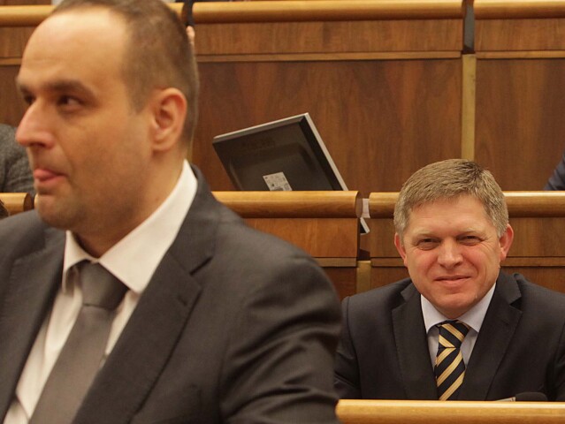 Robert Fico, Pavol Frešo, Pavol Paška, parlament