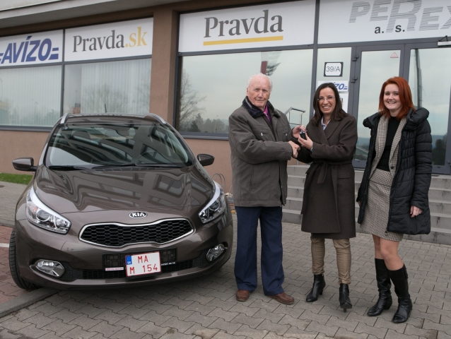 výherca predplatiteľskej súťaže, Pravda, Ján Jurčo, Prešov, šéfredaktorka Nora Slišková