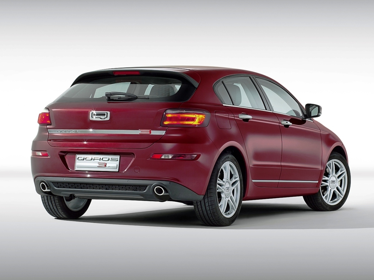 Qoros 3 Hatch