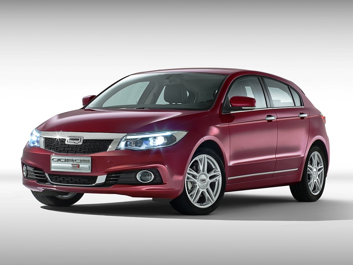 Qoros 3 Hatch