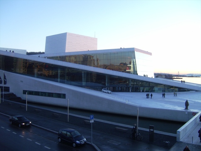 opera oslo kistib flog