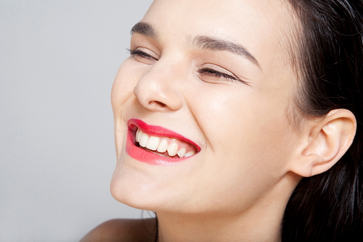 two tones lips, Olívia Norovská