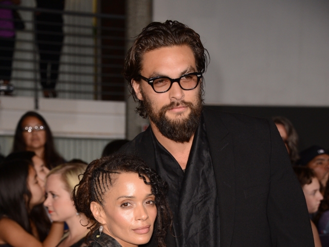 Herečka Lisa Bonet a jej životný partner Jason Momoa.